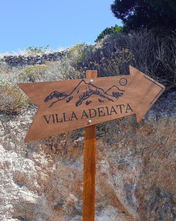 Villa Adeiata Adiata Eksteriør bilde